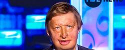 Personas con el rostro desfigurado presentan los telediarios de la BBC esta semana