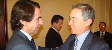 Jos Mara Aznar y lvaro Uribe, en una imagen de archivo.