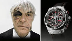 Ecclestone, con el reloj que anuncia. | LD