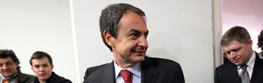 Zapatero saca pecho: "No estamos como Grecia, no es cierto, no es cierto"