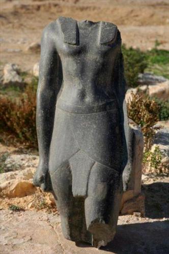 Siguen los descrubrimientos arqueológicos en Egipto