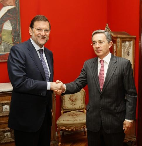 Rajoy se reune con Uribe