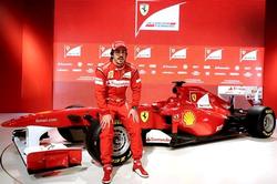 Alonso, en la presentacin de su nuevo coche. | EFE