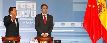 Zapatero recibe al viceprimer ministro chino en Moncloa. | EFE.