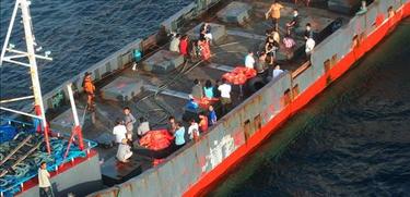 Al menos 4 muertos y 23 desaparecidos tras colisionar dos barcos en Filipinas