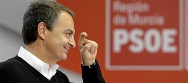El presidente Zapatero en el primer mitin tras anunciar que se ir en 2012 | EFE